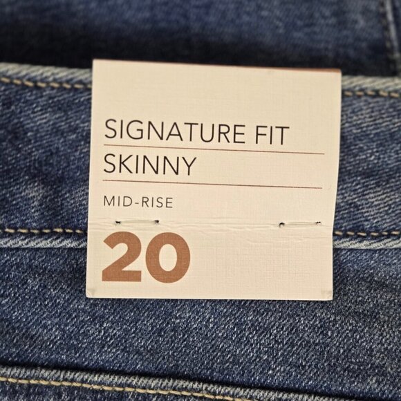 Lane Bryant Size 20 Mid-Rise Skinny Jean Flex Magic Waistband Distressed NWT - Picture 15 of 16